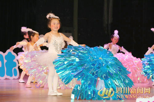 泸州:漫卡宝贝"角色扮演"体验工作快乐(图6) 泸州:漫卡宝贝"角色扮演"体验工作快乐(图6)