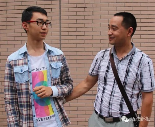 高考结束&nbsp;大家看看哪些奇葩的"狂欢"模式已开启？(图4)