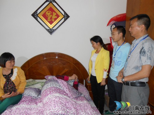 张坝：景区办事处上门办理残疾证&nbsp;切实解决服务群众“最后一公里”问题(图1)