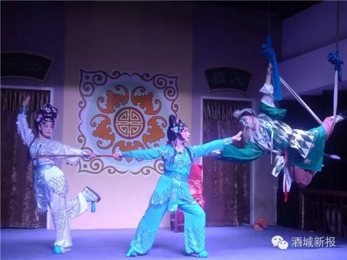 想看白娘子如何“现身”泸州？“泸州河”下周大河街等你(图1)