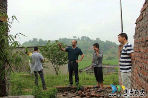 泸县百和镇开展地质灾害隐患点巡查工作(图1)