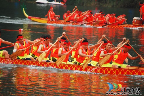 泸州纳溪:永宁河上赛龙舟&nbsp;渠坝端午味正浓(图6)