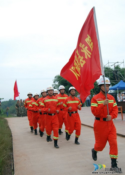 泸州地质灾害应急演练 首次使用无人机(图16) 泸州地质灾害应急演练 首次使用无人机(图16)