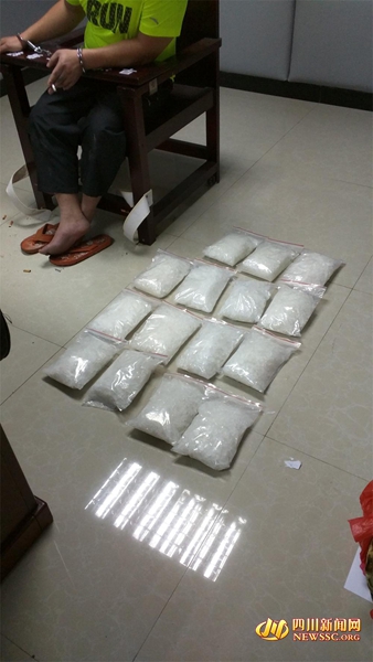 泸州近一年破获各类涉毒刑事案件390余件(图1) 泸州近一年破获各类涉毒刑事案件390余件(图1)