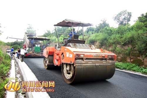 宜宾县首条旅游公路预计6月30日前建成通车(图1) 宜宾县首条旅游公路预计6月30日前建成通车(图1)