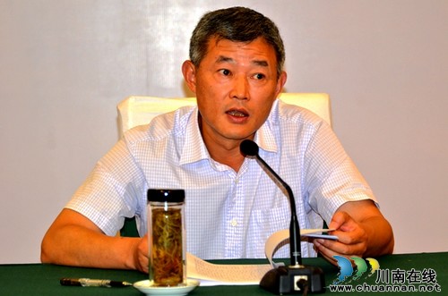 泸州市委常委、市总工会主席刘云主讲“三严三实”专题教育党课(图2)