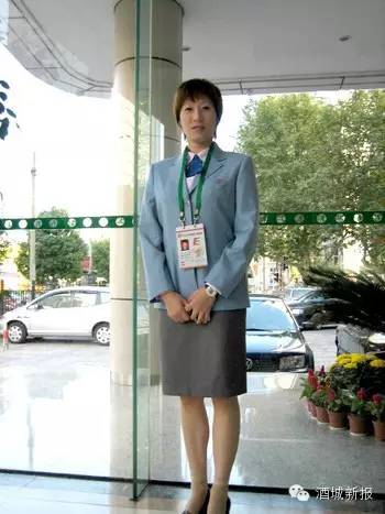 中国军中唯一国际级女足裁判&nbsp;美爆所有人的眼！(图7)