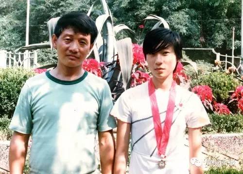 中国军中唯一国际级女足裁判&nbsp;美爆所有人的眼！(图5)