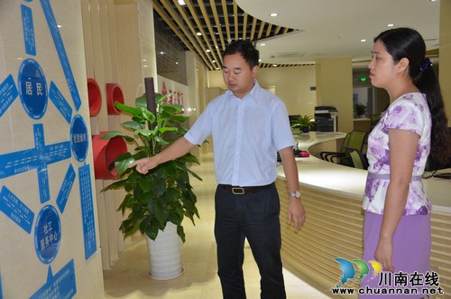 江阳区宣传部长调研华阳街道基层宣传思想文化工作(图1) 江阳区宣传部长调研华阳街道基层宣传思想文化工作(图1)