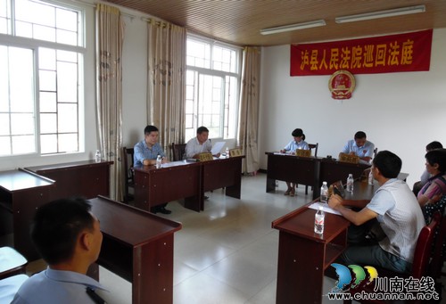泸县深入开展党员志愿服务“四大行动”庆“七·一”(图3) 泸县深入开展党员志愿服务“四大行动”庆“七·一”(图3)