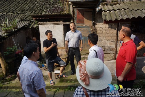 泸州市国土局检查龙马潭区地质灾害防治工作(图3) 泸州市国土局检查龙马潭区地质灾害防治工作(图3)