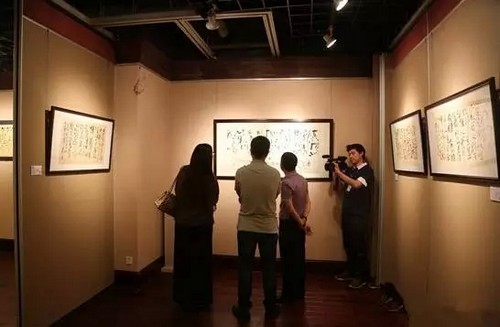 倪为 公遗作在上海滩被秒抢 68幅作品拍得115万(图1) 倪为 公遗作在上海滩被秒抢 68幅作品拍得115万(图1)