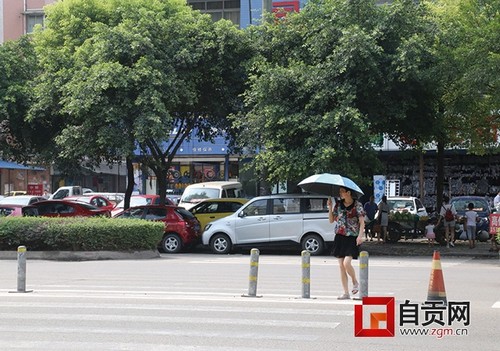 自贡未来几天开启“烤肉模式”(图1) 自贡未来几天开启“烤肉模式”(图1)