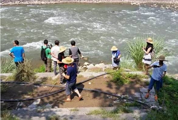 川黔丝绸之路考察收官 发布《赤水河共识》(图6) 川黔丝绸之路考察收官 发布《赤水河共识》(图6)