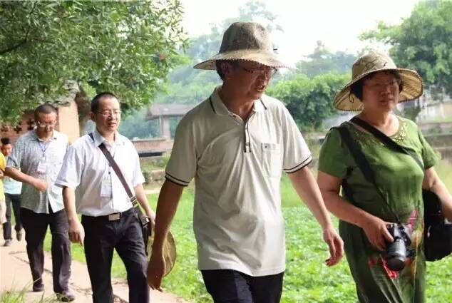 川黔丝绸之路考察收官 发布《赤水河共识》(图7) 川黔丝绸之路考察收官 发布《赤水河共识》(图7)