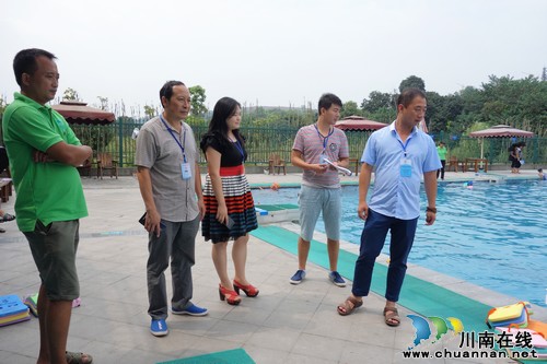 张坝:景区开展游泳池安全突击检查(图1) 张坝:景区开展游泳池安全突击检查(图1)