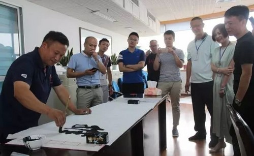 新报闯来"比武"人 (倪为公仅存遗作即将爱心开拍)(图21) 新报闯来"比武"人 (倪为公仅存遗作即将爱心开拍)(图21)