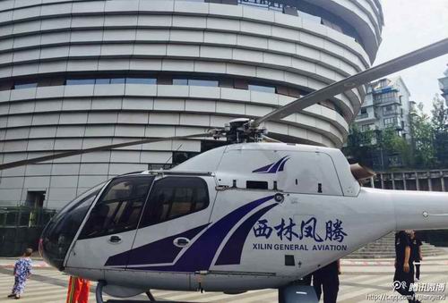 泸州市民体验低空飞行乐趣&nbsp;感受大美泸州(图2)
