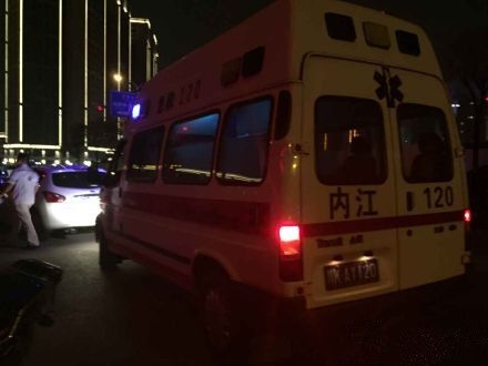 内江东兴一家3口从17楼跳下坠亡&nbsp;警方介入调查(图2)