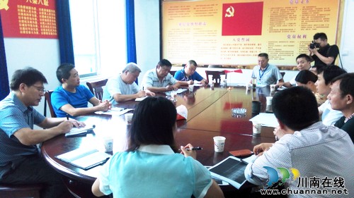 纳溪区人大开展医疗单位医保总额控费执行情况调研(图1) 纳溪区人大开展医疗单位医保总额控费执行情况调研(图1)