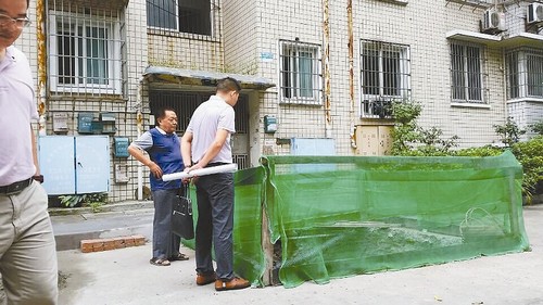 自贡：老房子加装电梯发出首个“准生证”(图1)