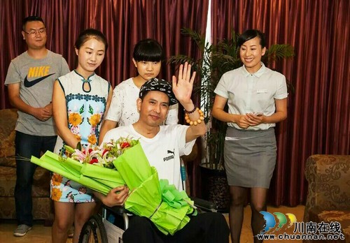 退伍军人陈西达:轮椅和键盘上演绎精彩人生(图3) 退伍军人陈西达:轮椅和键盘上演绎精彩人生(图3)