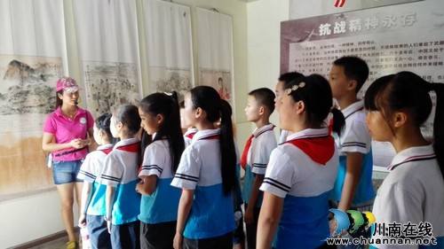 泸州纳溪天仙镇学生重走抗战遗迹&nbsp;铭记历史(图3)