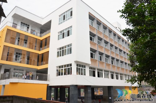 泸州：华阳南城学校新建教学综合楼正式投入使用(图1)
