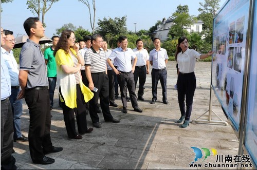 国土资源部到泸县调研农村宅基地制度改革试点工作(图1) 国土资源部到泸县调研农村宅基地制度改革试点工作(图1)