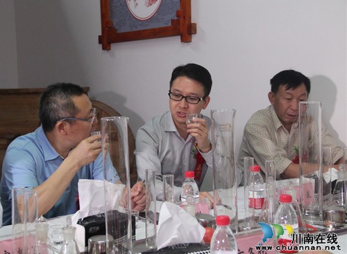 中国酒界泰斗 齐赞潭酒高品质(图14) 中国酒界泰斗 齐赞潭酒高品质(图14)