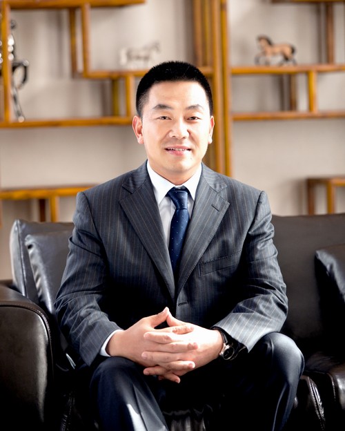 专访神州天立投资集团有限公司董事局主席罗实(图1)