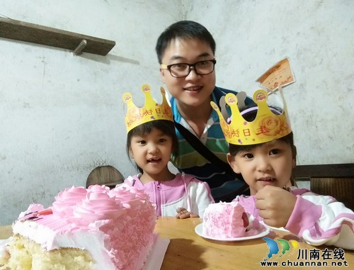 特殊生日宴会:平平、安安七岁了!(图2) 特殊生日宴会:平平、安安七岁了!(图2)