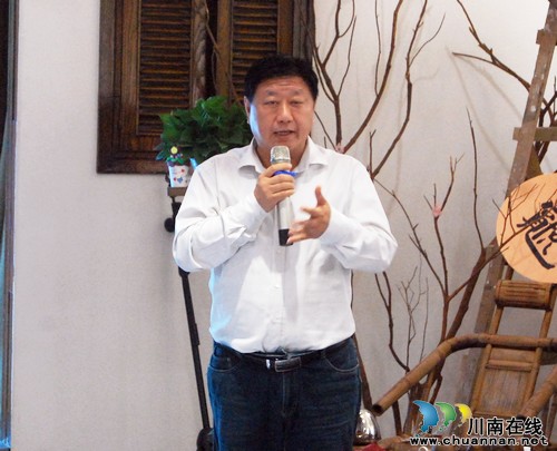 泸州:文联主席带头尝试“艺术+互联网”(图6) 泸州:文联主席带头尝试“艺术+互联网”(图6)