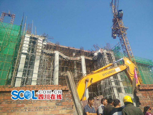 宜宾一工地工人坠亡 暴力阻挠记者采访(图2) 宜宾一工地工人坠亡 暴力阻挠记者采访(图2)