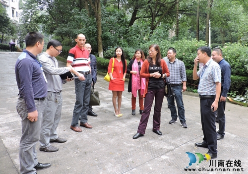 泸州市教育局纪委书记到泸县一中调研(图1) 泸州市教育局纪委书记到泸县一中调研(图1)
