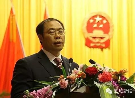 泸州市市委书记川报署名长文:泸州满城正能量(图1) 泸州市市委书记川报署名长文:泸州满城正能量(图1)