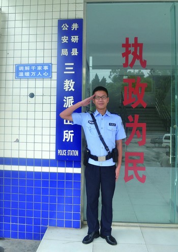 不再非主流 90后闯出自己一片天(图4) 不再非主流 90后闯出自己一片天(图4)