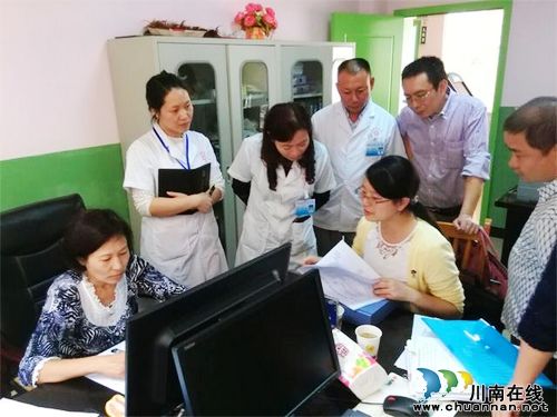 纳溪区儿童预防保健门诊顺利通过验收(图2) 纳溪区儿童预防保健门诊顺利通过验收(图2)