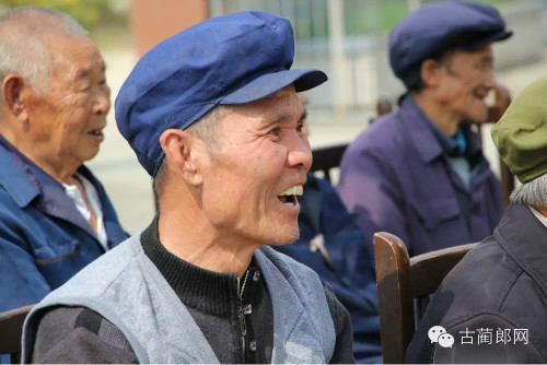 泸州红星志愿者协会向皇华镇敬老院老人们送温暖(图5) 泸州红星志愿者协会向皇华镇敬老院老人们送温暖(图5)