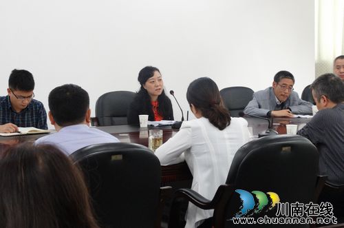 市国土资源局局长丁跃萍调研合江县资源管理工作(图1) 市国土资源局局长丁跃萍调研合江县资源管理工作(图1)