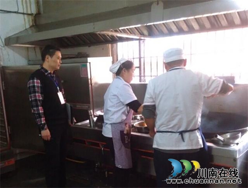 嘉明镇开展学校燃气安全检查(图1) 嘉明镇开展学校燃气安全检查(图1)