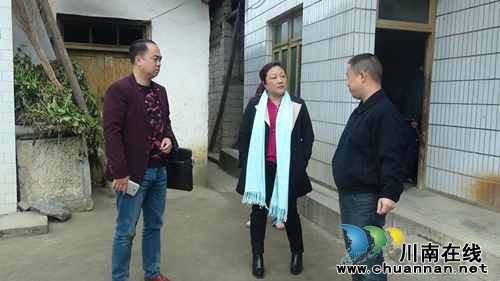 泸州市人医到丹桂镇金华村开展帮扶活动(图2) 泸州市人医到丹桂镇金华村开展帮扶活动(图2)
