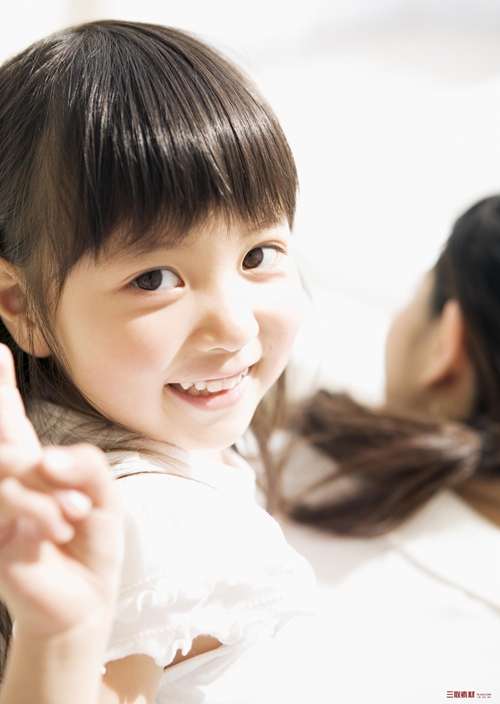 “二胎时代”来临生么?(图2) “二胎时代”来临生么?(图2)