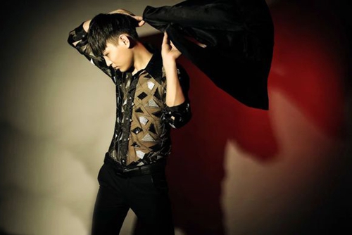 他是初出茅庐的“小鲜肉”(图2)