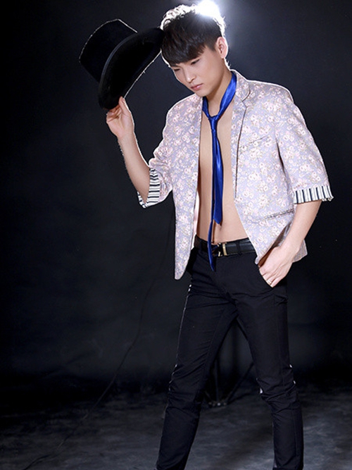 他是初出茅庐的“小鲜肉”(图4)