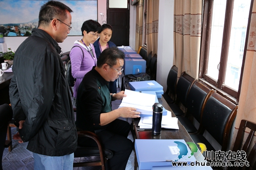 合江中学素质教育工作接受市督导评估(图3)