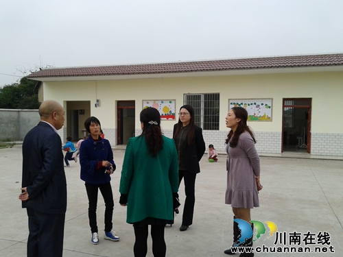 嘉明镇开展幼儿园安全检查(图1) 嘉明镇开展幼儿园安全检查(图1)