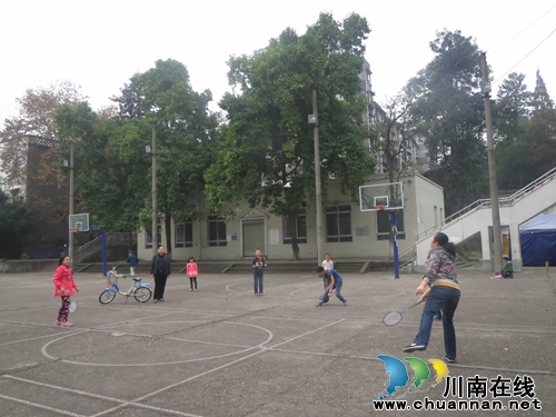 红星街道:社会主义核心价值观从娃娃抓起(图2) 红星街道:社会主义核心价值观从娃娃抓起(图2)