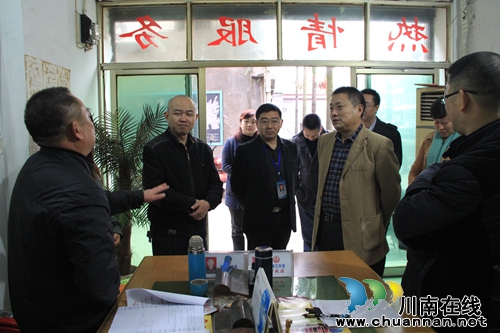 泸州市司法局检查验收泸县法律援助工作站规范化建设(图1)