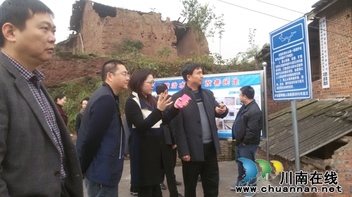 泸州市委督导组前来嘉明镇督查民生工程建设情况(图1) 泸州市委督导组前来嘉明镇督查民生工程建设情况(图1)